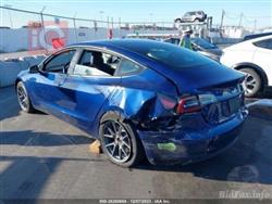 تسلا موديل 3